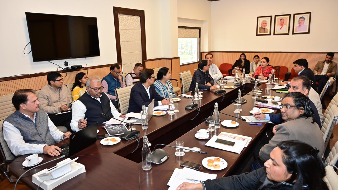 नव नियुक्त महिला पर्यवेक्षकों और आँगनबाड़ी कार्यकर्ताओं को अब दी जाएगी आईटी एनेबल्ड ट्रेनिंग— उप मुख्यमंत्री दिया कुमारी