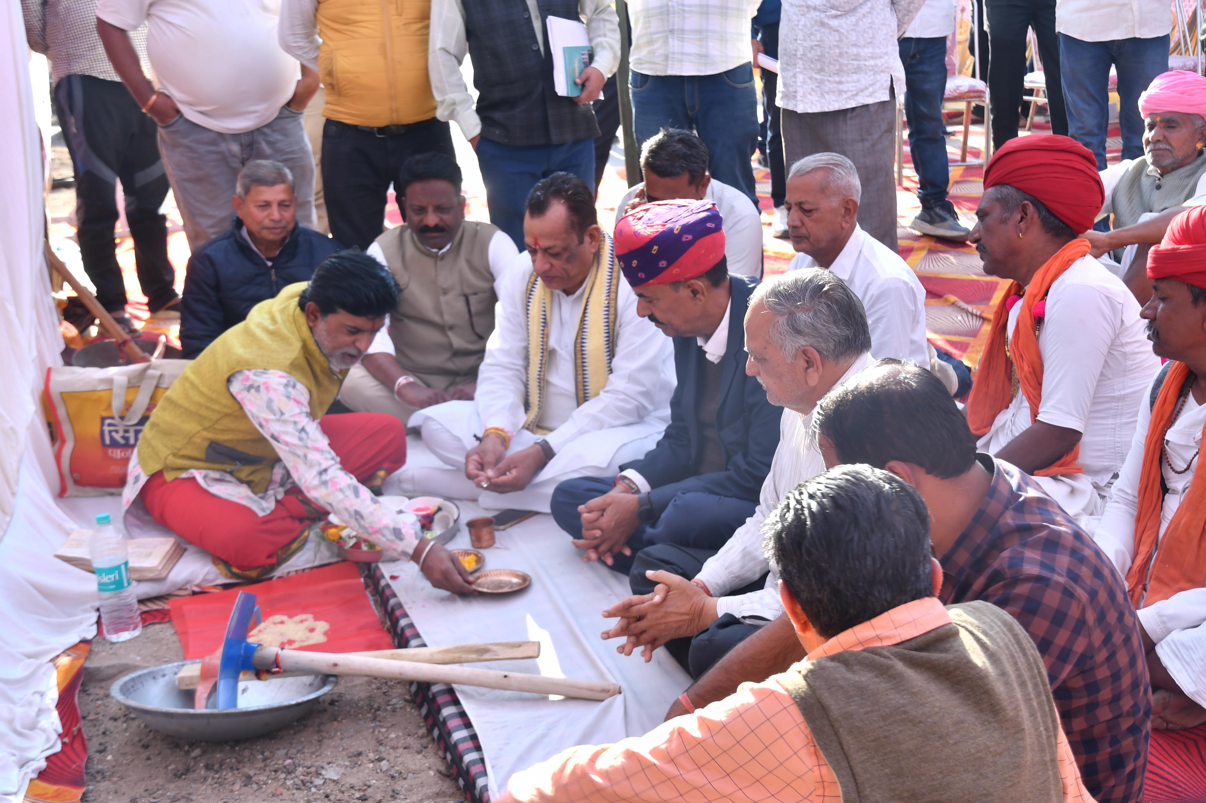मूलभूत सुविधाओं को मजबूत कर रही है प्रदेश सरकार : मंत्री कुमावत