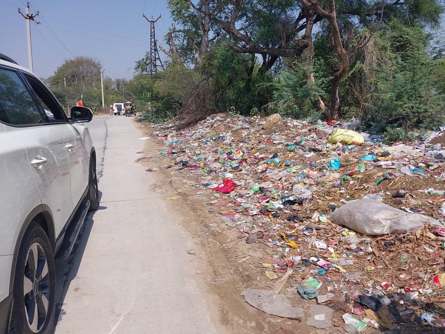 शिक्षा एवं पंचायती राज मंत्री मदन दिलावर ने किया ग्राम पंचायतो का औचक निरीक्षण, सीकर जिला परिषद के मुख्य कार्यकारी अधिकारी एवं अतिरिक्त मुख्य कार्यकारी अधिकारी को चार्जशीट, बीडीओ एवं एबीडीओ पलसाना तथा पिपराली को निलंबित करने के निर्देश