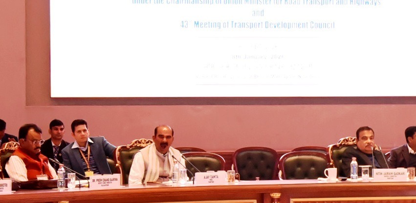 सड़क परिवहन एवं राजमार्ग मंत्रालय की दो दिवसीय समीक्षा बैठक सम्पन्न