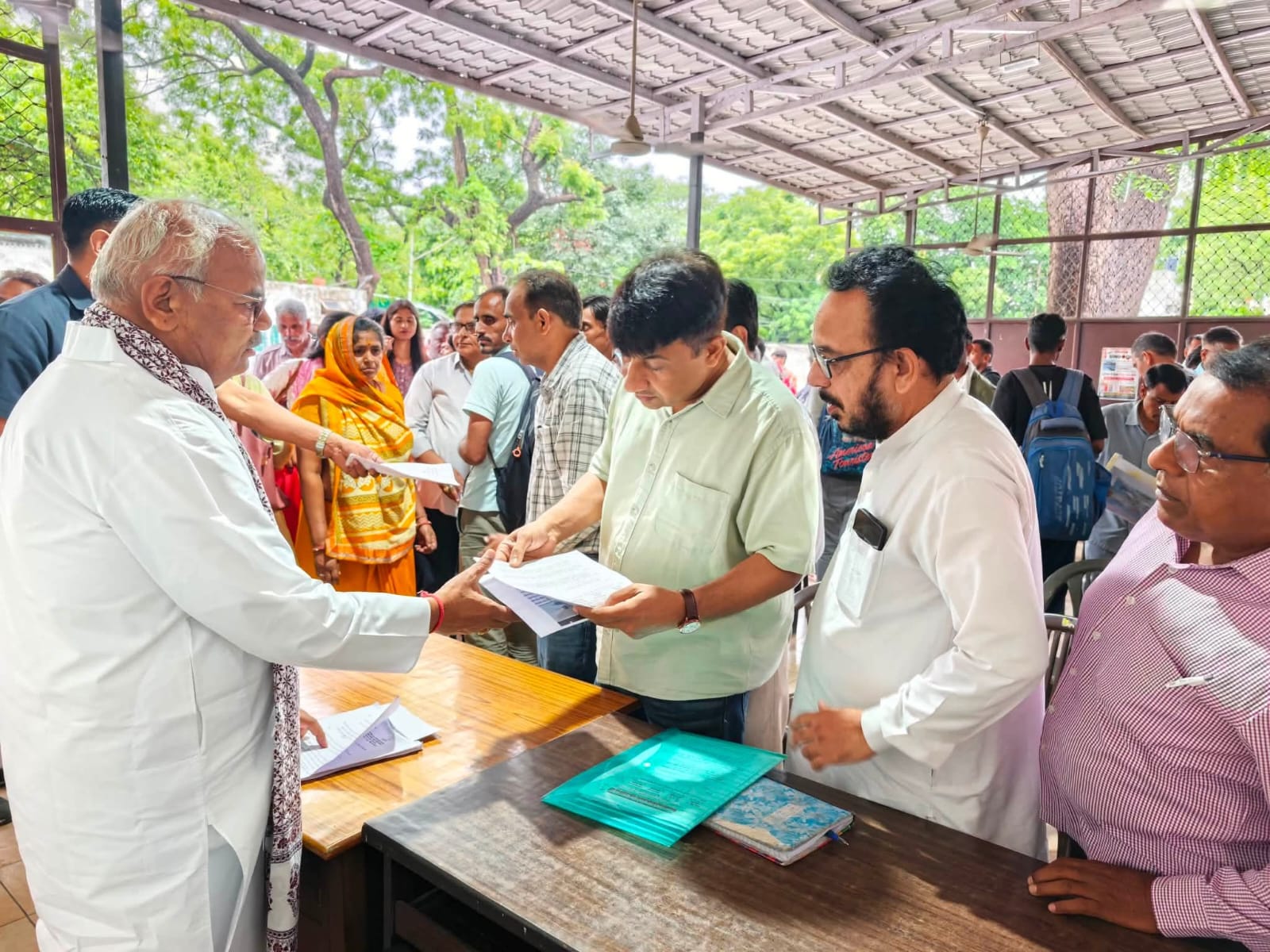 शिक्षकों की समस्यायों के लिए शिक्षामंत्री से मिला शिक्षक संघ