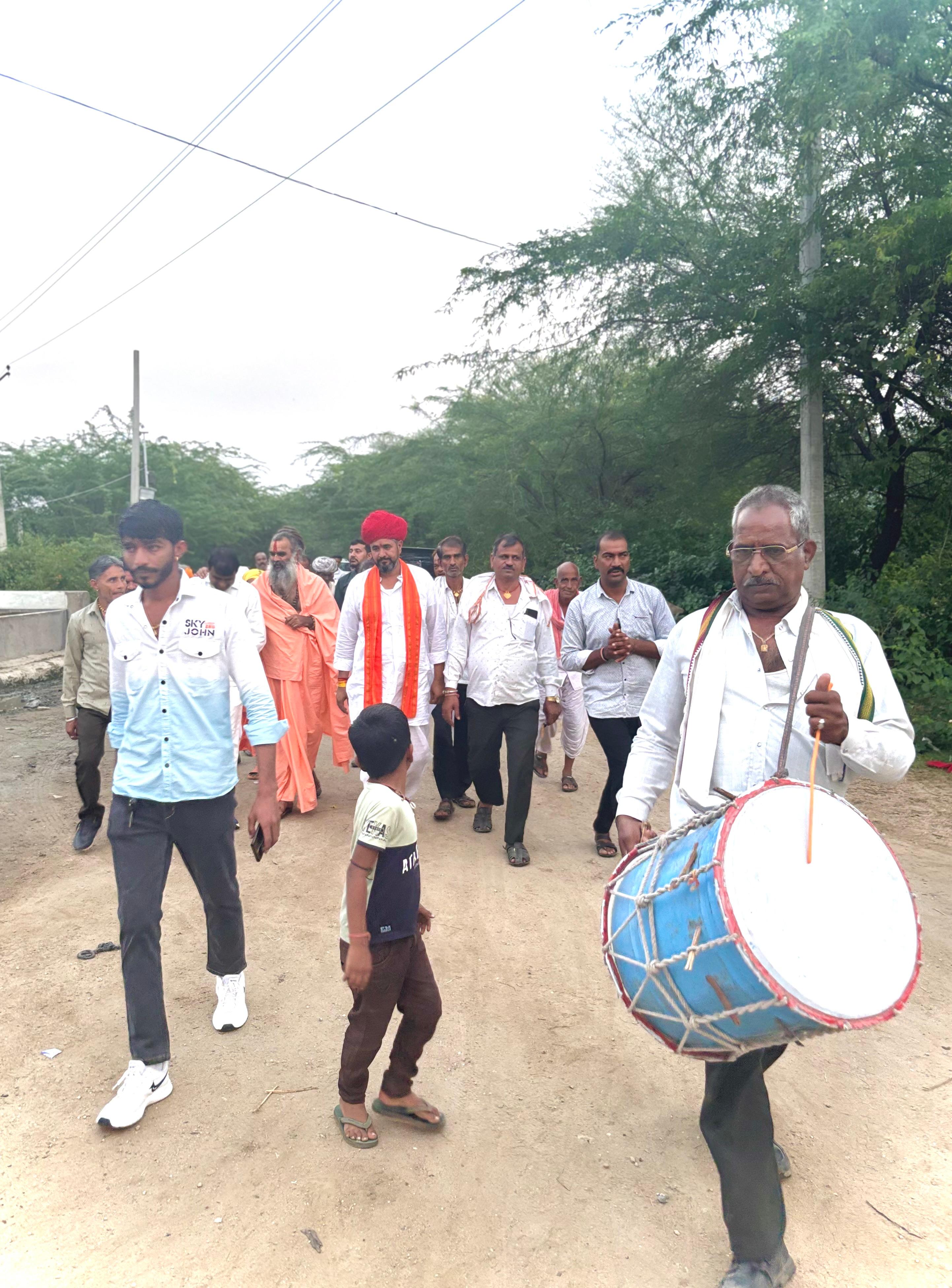 मादड़ी में धर्म, भक्ति और परंपरा का संगम