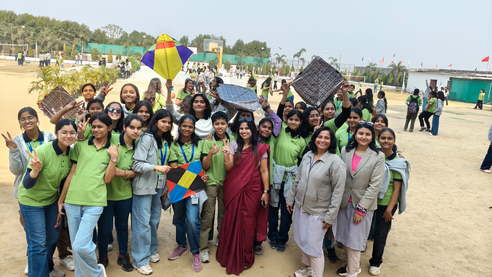 एलन पीएनसीएफ स्टूडेंट्स ने मनाई संक्रांति