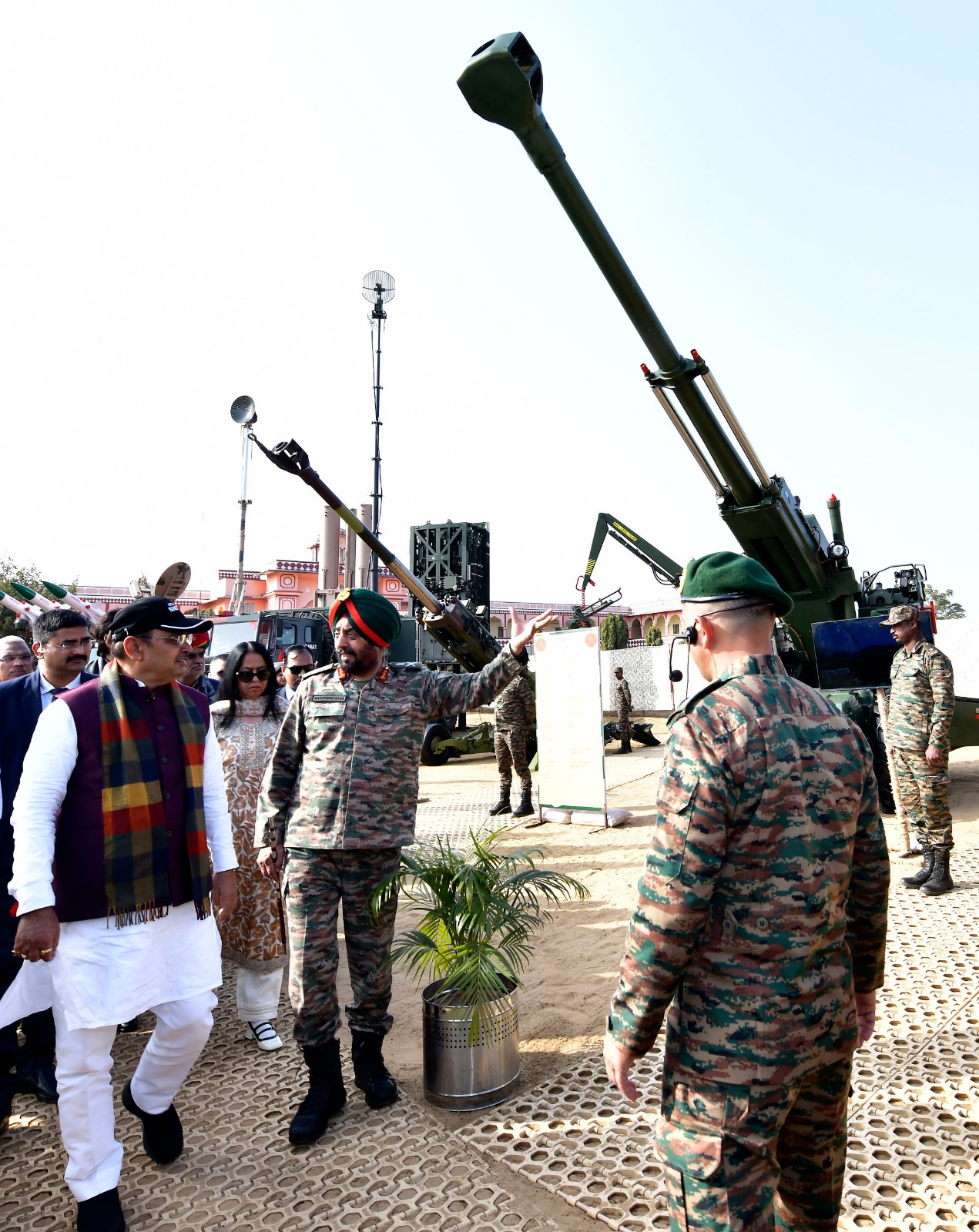 प्रधानमंत्री नरेन्द्र मोदी के नेतृत्व में सशस्त्र सेनाओं का आधुनिकीकरण अभूतपूर्व गति से बढ़ा,भारतीय सेना हर देशवासी की ढालऔर राष्ट्र की आत्मा- मुख्यमंत्री भजनलाल शर्मा