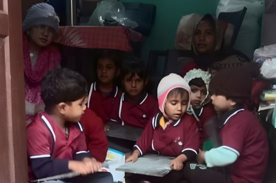 सर्दी में आंगनबाड़ी केंद्रों के अवकाश की मांग,कलेक्टर को भेजा ज्ञापन