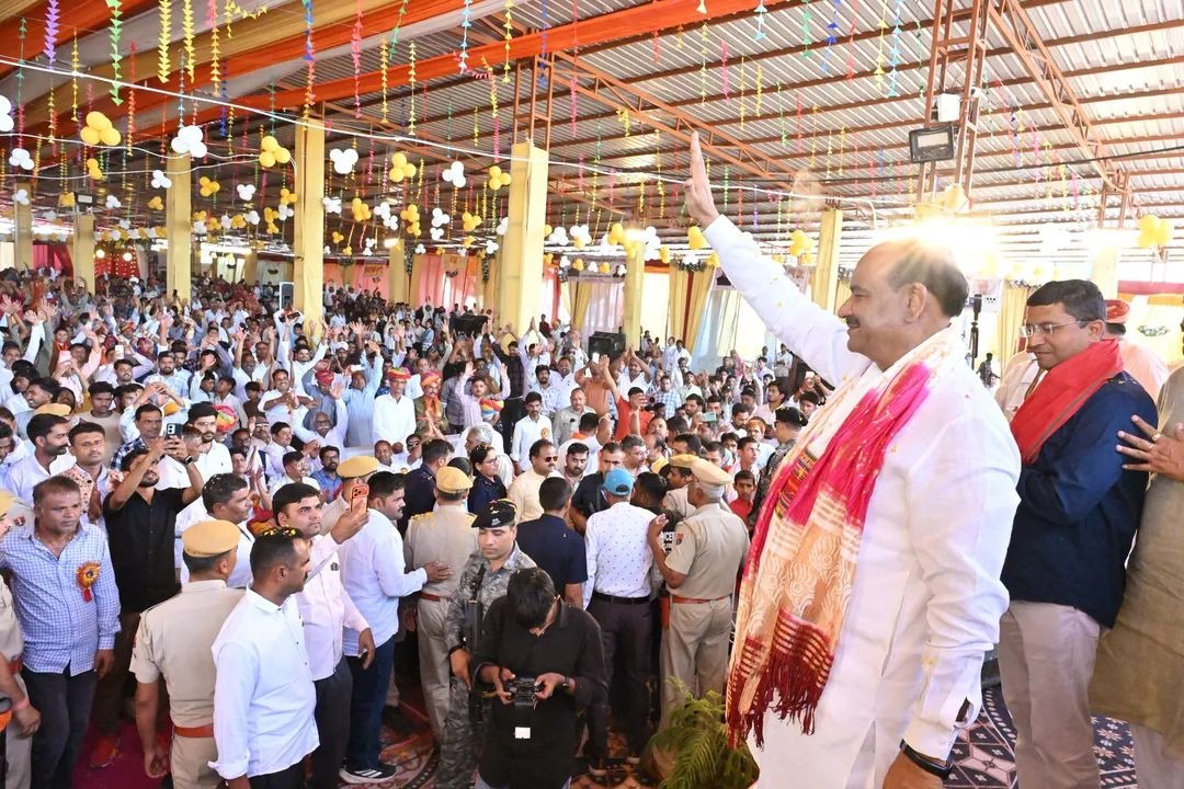 लोकसभा अध्यक्ष ने किए जोगणिया माता के दर्शन, विवाह सम्मेलन में नवदम्पत्तियों को दिया आशीर्वाद