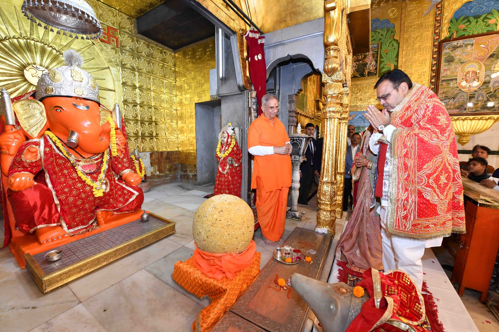 मुख्यमंत्री भजनलाल शर्मा ने मोती डूंगरी श्री गणेश मंदिर एवं श्री गोविंद देव जी मंदिर में दर्शन कर की पूजा-अर्चना