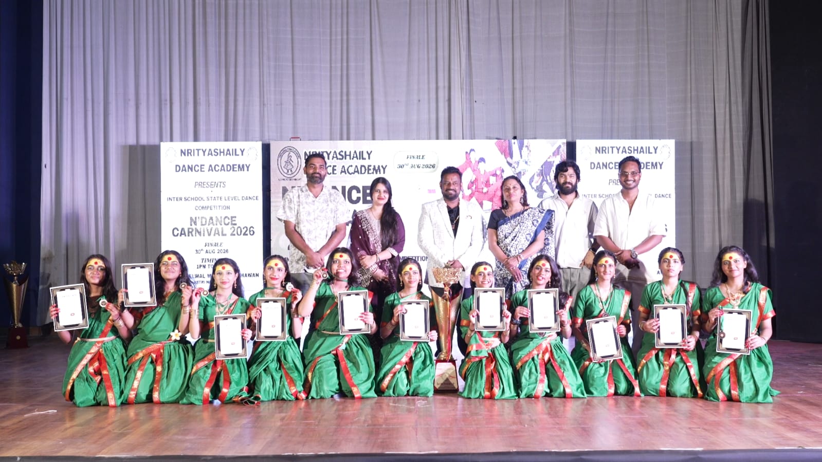 रावत पब्लिक स्कूल प्रताप नगर के विद्यार्थियों ने इंटर-स्टेट डांस प्रतियोगिता में लहराया परचम
