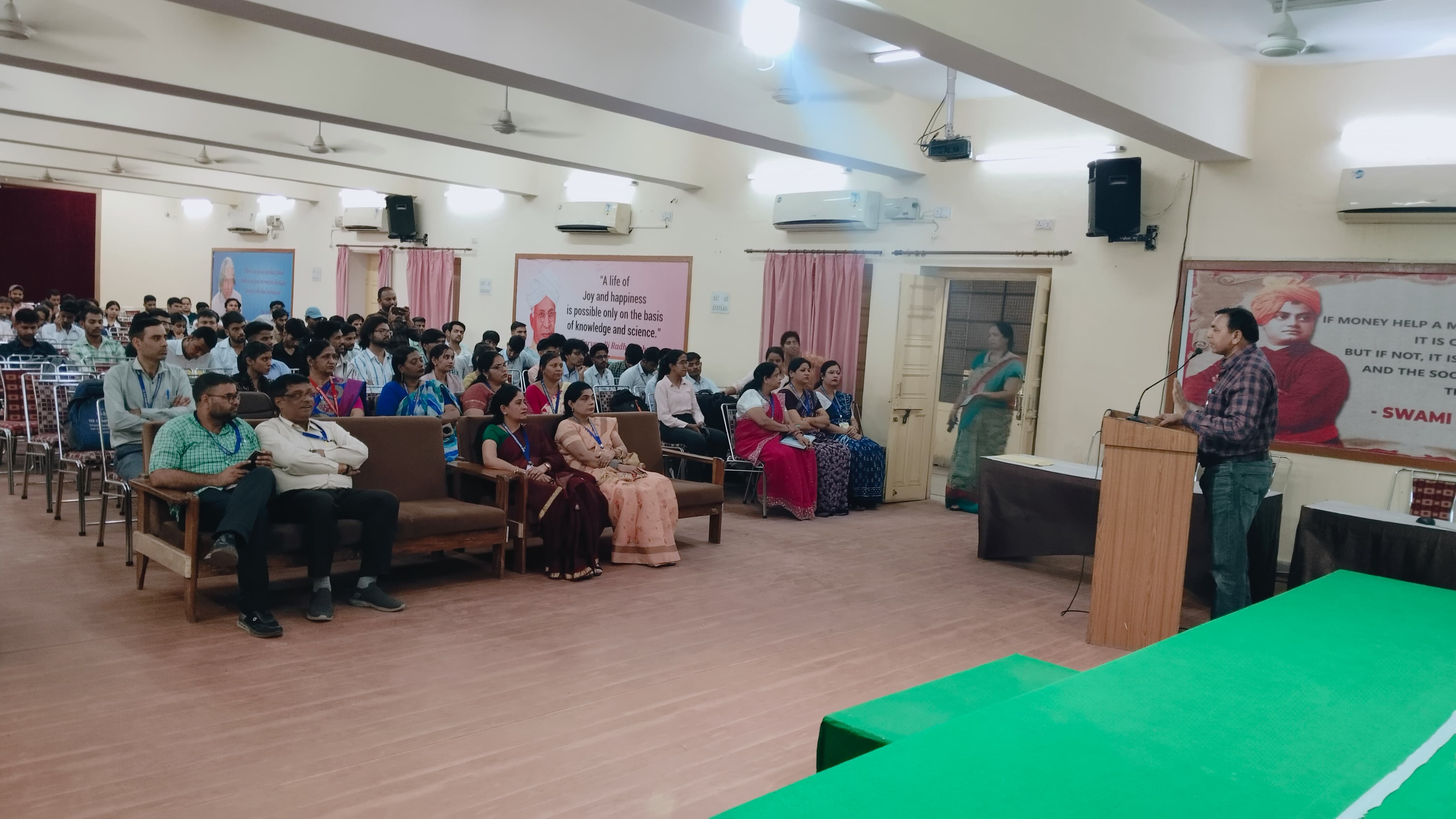 एसएसजी पारीक कॉलेज ऑफ एजुकेशन में इग्नू जागरूकता कार्यक्रम: नियमित डिग्री के साथ डुअल डिग्री से संवर सकता है भविष्य