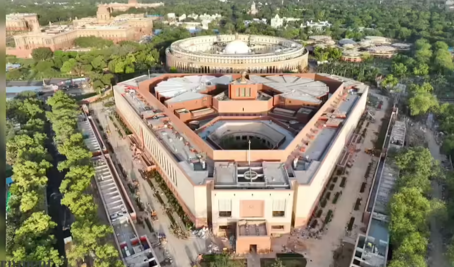 Winter Session Day 3: Lok Sabha Passes Excise Amendment Bill to Tax Tobacco