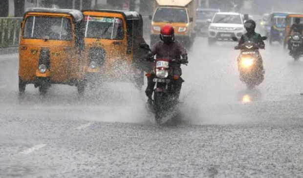 देशभर में मानसून का कहर: वायनाड में भूस्खलन के बाद रेड अलर्ट, दिल्ली में मूसलाधार बारिश, कई राज्यों में जनजीवन प्रभावित