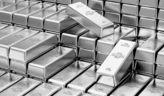 Global Tensions Boost Silver Outlook as Prices Expected to Touch New Highs Next Week