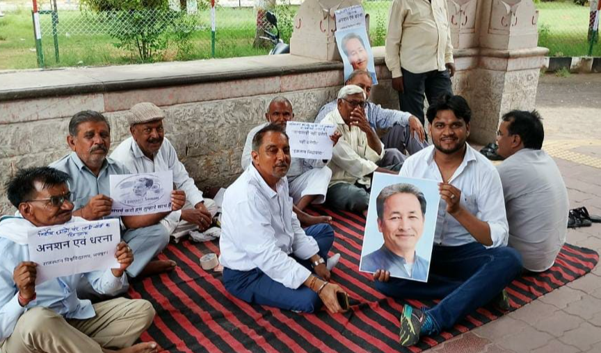 छात्र अधिकारों की लड़ाई में बड़ा कदम: जंतर-मंतर पर हुए अत्याचार के विरोध में आरयू छात्र नेता शुभम रेवाड़ राजस्थान विश्वविद्यालय में अनिश्चितकालीन भूख हड़ताल पर बैठे