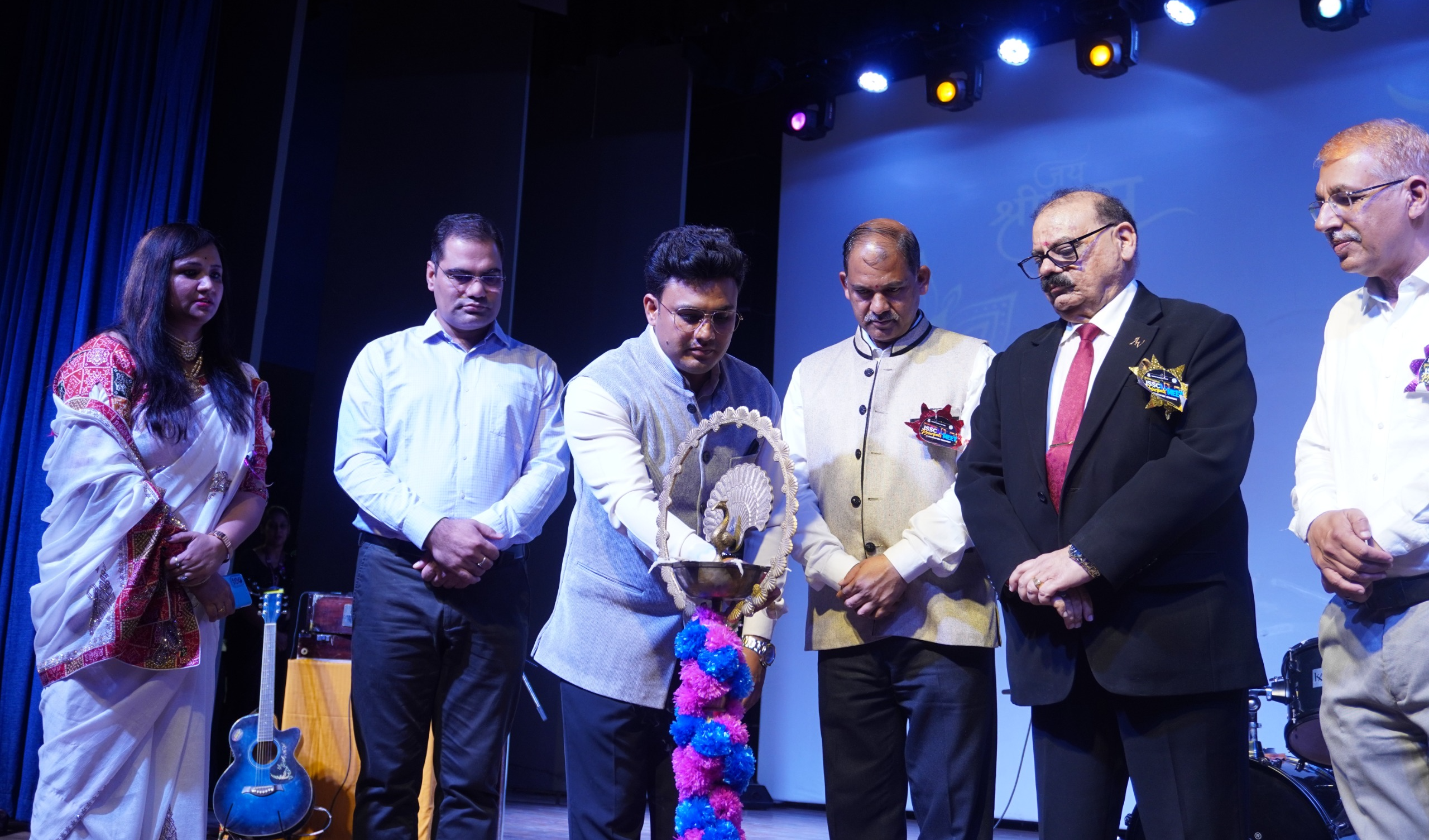 Jssc द्वारा शिक्षक सम्मान समारोह रावत पब्लिक स्कूल में