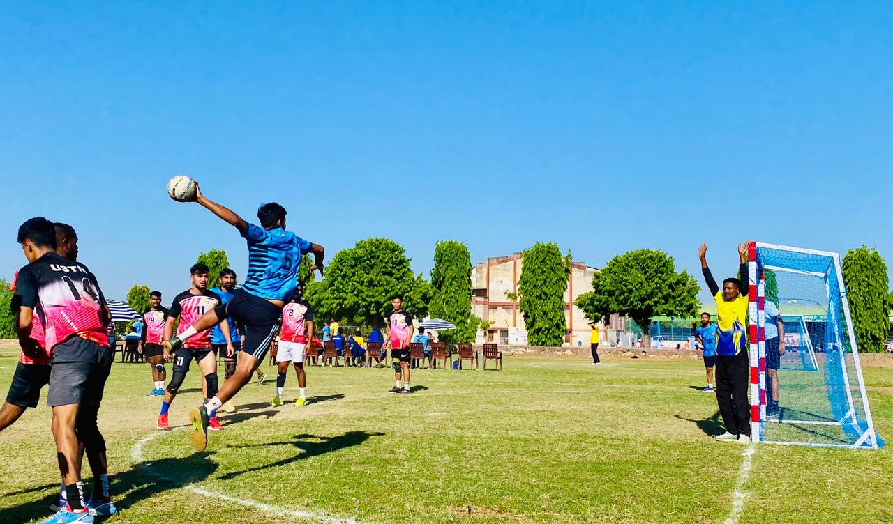 आईआरएस अधिकारियों ने बढ़ाया खिलाड़ियों का उत्साहः राजस्थान, GNDU, LPU और सौराष्ट्र यूनिवर्सिटी की धमाकेदार जीत