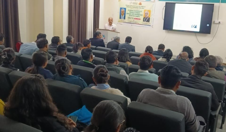 यूनिवर्सिटी ऑफ टेक्नोलॉजी, वाटिका जयपुर में अकादमिक उत्कृष्टता पर प्रेरणादायी सेमिनार आयोजित