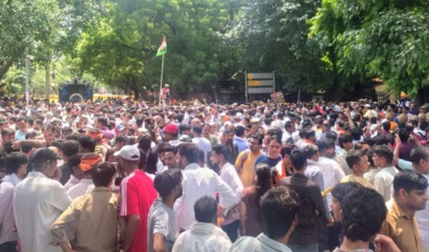 Reservation Hatao Andolan’ Draws Crowd at Jantar Mantar as Delhi Police Shift Approved Venue