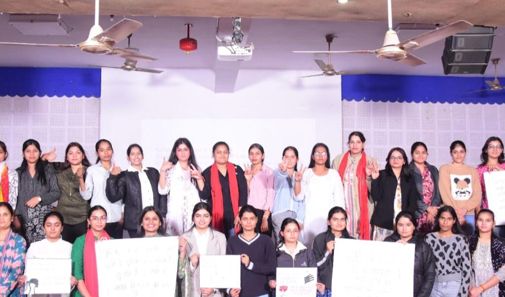 बियानी गर्ल्स बी.एड कॉलेज में ‘जेंडर एंड सोसाइटी’ पर नाट्य प्रस्तुति