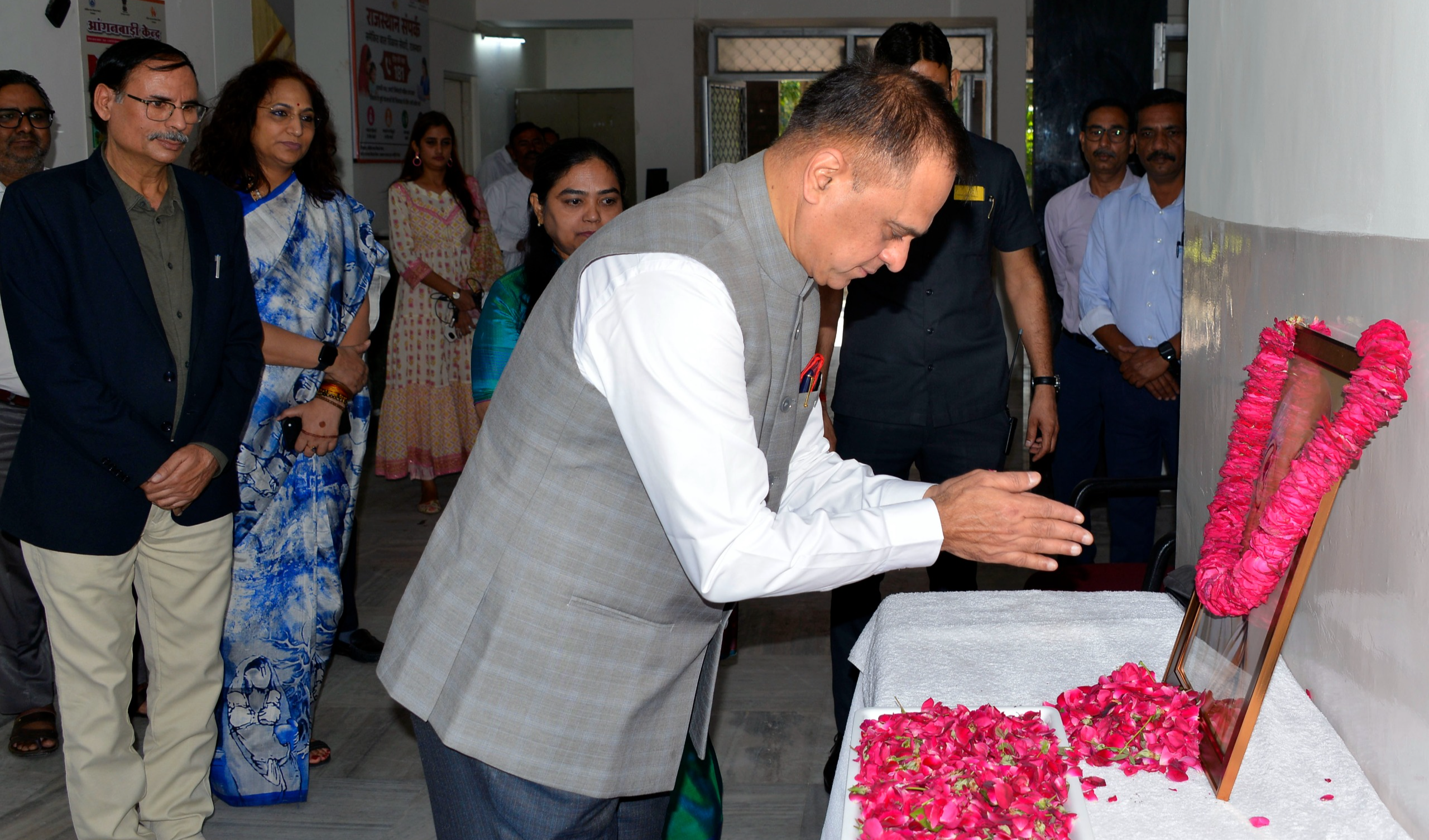 मुख्य सचिव ने दिये आंगनबाड़ी केंद्रों को प्ले स्कूल के रूप में विकसित करने के दिए निर्देश