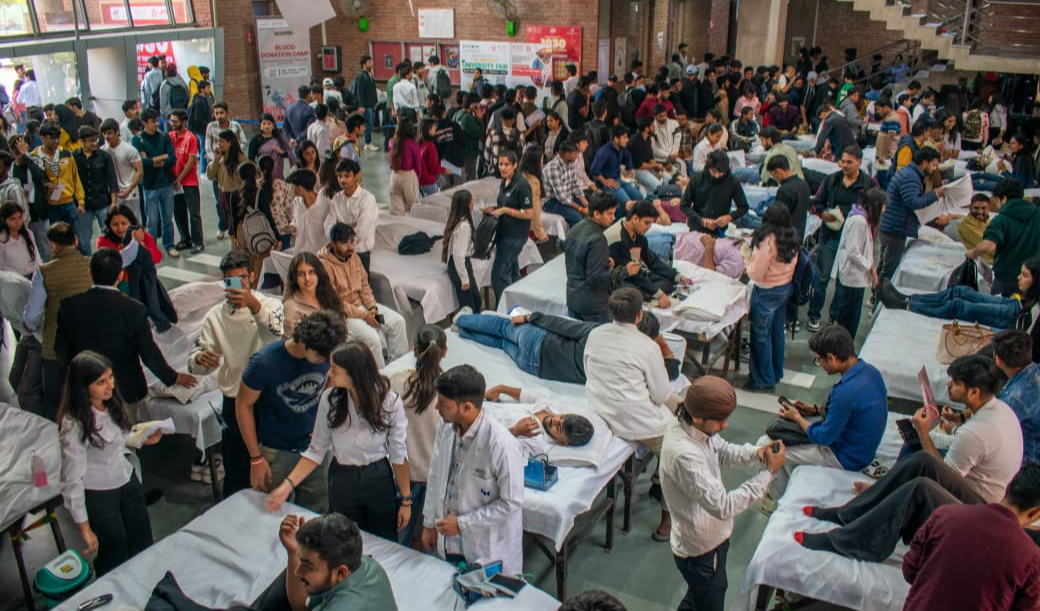 जहाँ बहा था खून, वहीं आज बचीं ज़िंदगियाँ:3132 यूनिट रक्तदान से शहीदों को सच्ची श्रद्धांजलि