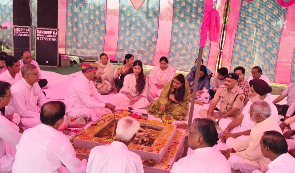 महाराजा गंगासिंह की प्रतिमा पर किए पुष्प अर्पित, शिवपुर हैड पर किया हवन, पूजा-अर्चना