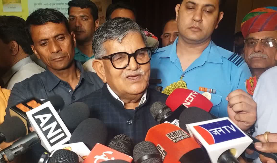 जनता की आवाज दबे तो दुख होता है: गुलाबचंद कटारिया सतीश पूनिया की पुस्तक 'अग्निपथ नहीं जनपथ' के लोकार्पण समारोह में बोले पंजाब के राज्यपाल, कहा- विधानसभा सबसे बड़ा मंच है, यहां संवाद होना चाहिए, शोर नहीं