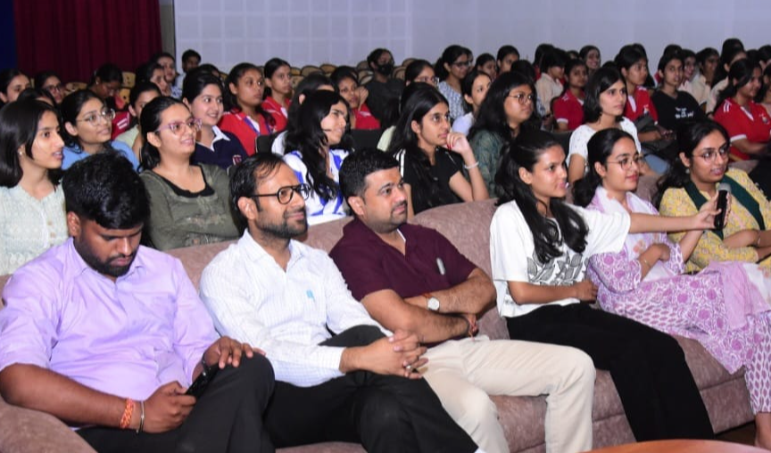 बियानी गर्ल्स कॉलेज में “एप्लिकेशन ऑफ आर्टिफिशियल इंटेलिजेंस” पर पावर सेमिनार आयोजित