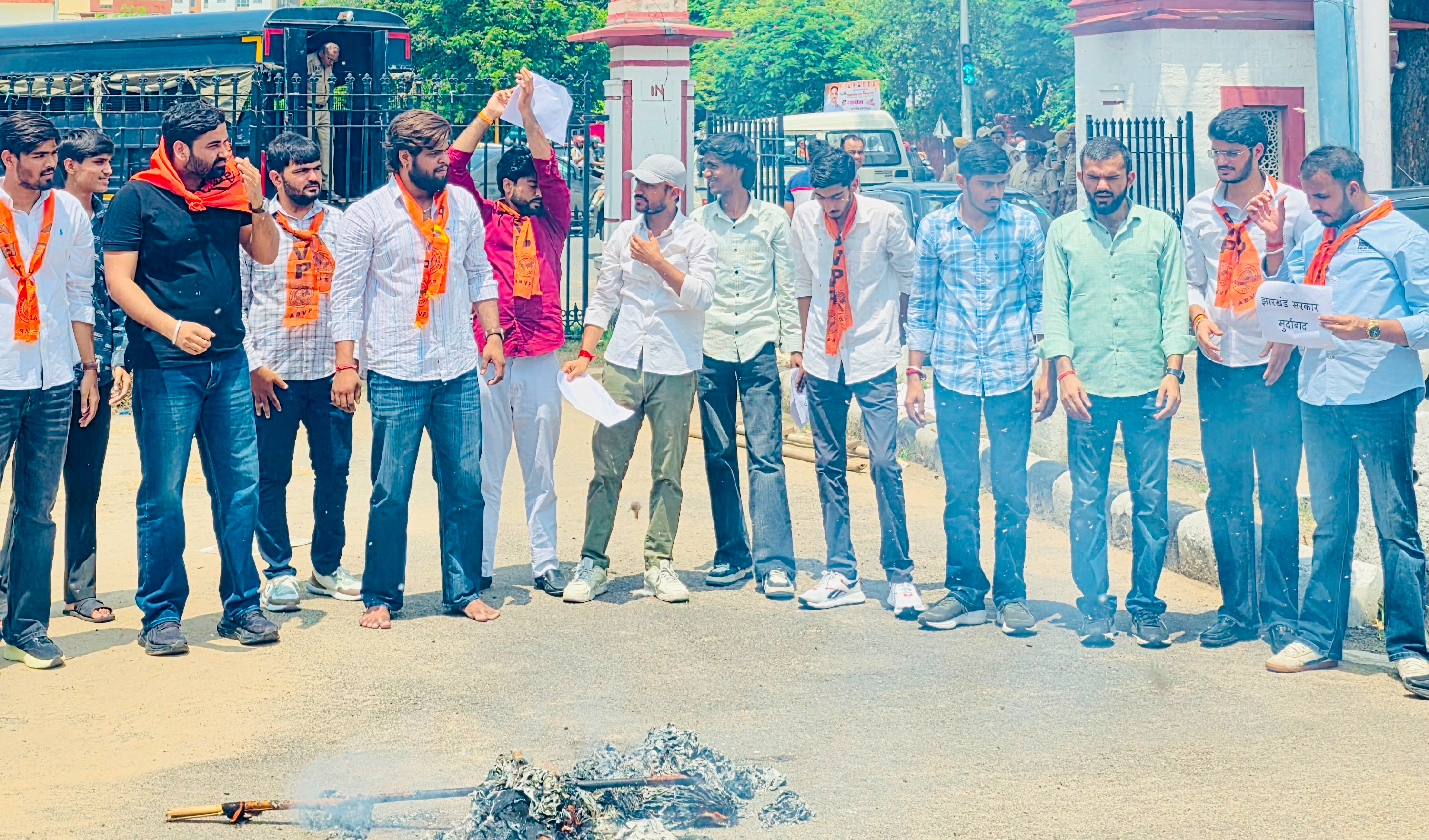 JSSC एवं JPSC परीक्षा धांधली को लेकर झारखंड में शांतिपूर्ण आंदोलन कर रहे छात्रों पर बर्बर लाठीचार्ज के विरोध में आंदोलन: