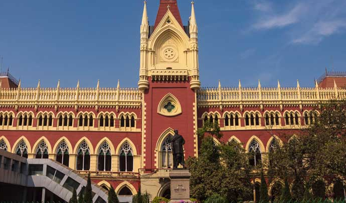 कलकत्ता हाईकोर्ट में हुई अव्यवस्था पर सुप्रीम कोर्ट नाराज़, ममता बनर्जी बनाम ईडी विवाद में नोटिस जारी करने के संकेत