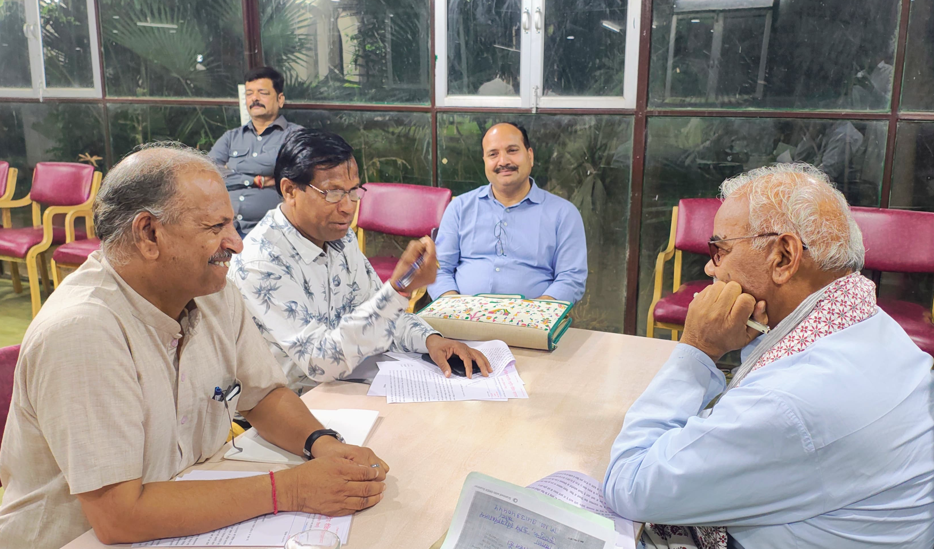 शिक्षक हितों पर कुठाराघात पर शैक्षिक महासंघ का कड़ा विरोध