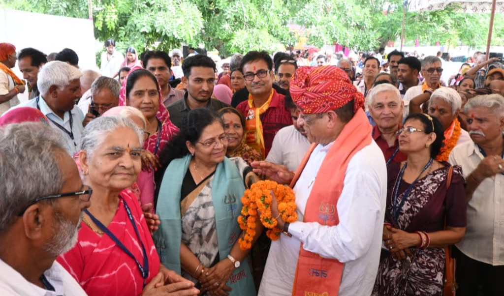 बुजुर्गों के सपनों को पंख : वरिष्ठ नागरिक तीर्थ यात्रा योजना-2026 का शंखनाद