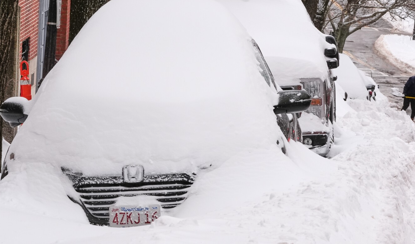 Severe Winter Storm Grips United States, Death Toll Rises as Freezing Conditions Persist