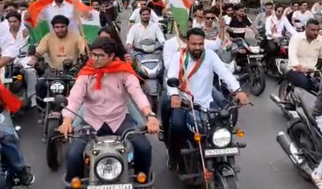राष्ट्रीय मंत्री हर्षित निनोमा के नेतृत्व में विद्यार्थी परिषद ने किया स्वतंत्रता दिवस पर तिरंगा बाइक रैली का आयोजन