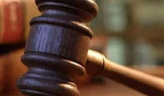 सूरत कोर्ट ने सात साल की जैन बच्ची की दीक्षा पर रोक लगाई