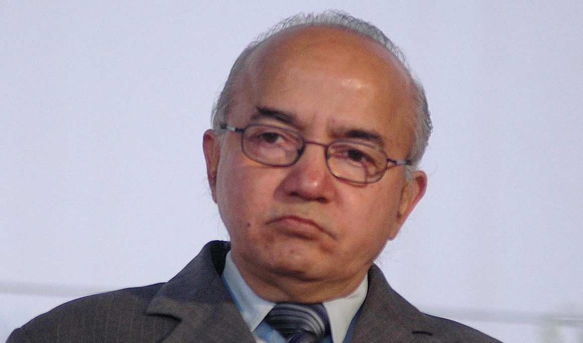 Ex-Delhi Chief Secretary Rakesh Mehta Dies By Suicide at Noida Home