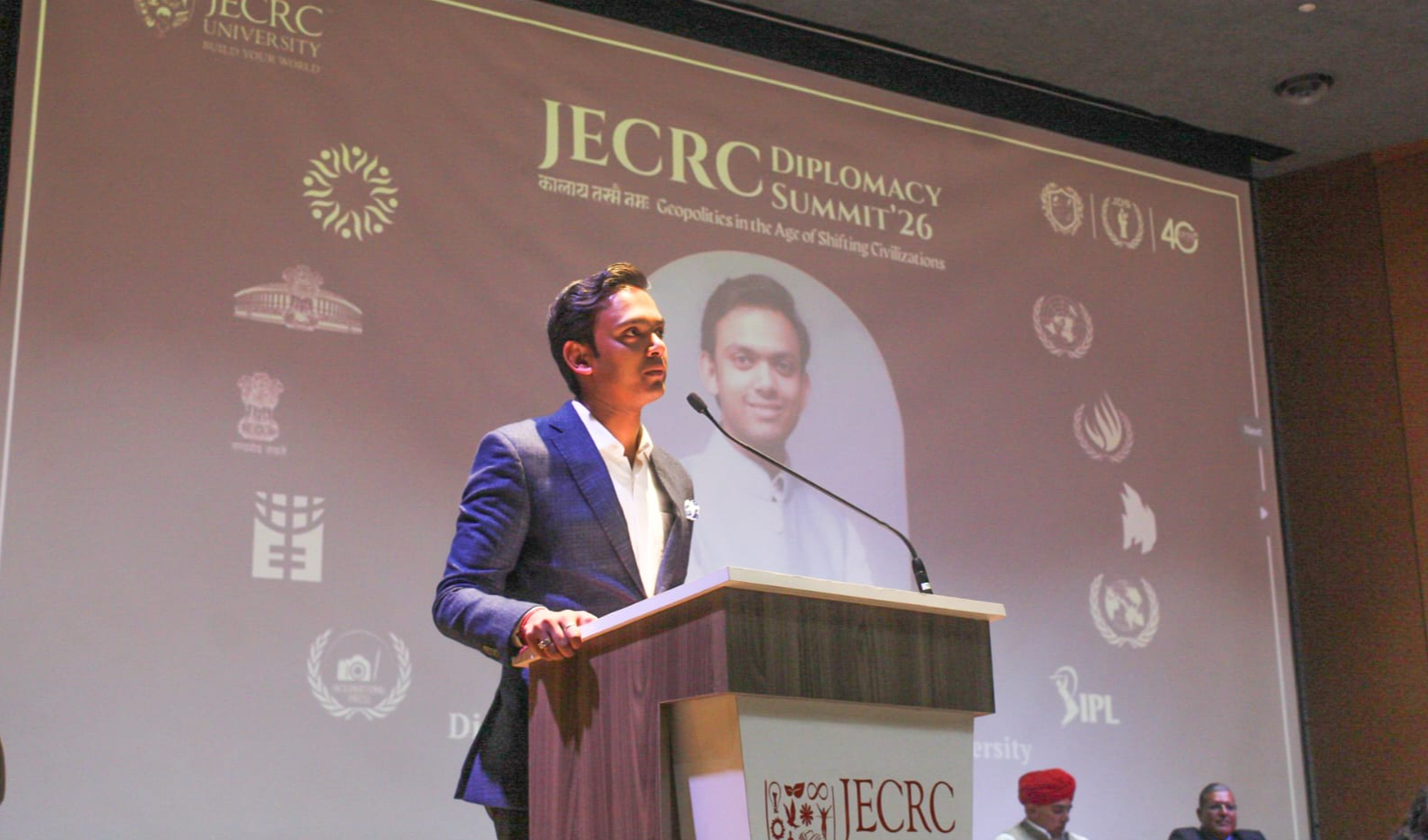 जेडीएस 8.0: कर्नल मानवेंद्र सिंह ने भारत को बताया 'नेचुरल एयरक्राफ्ट कैरियर', भविष्य के डिप्लोमैट्स ने गढ़े पॉलिसी फ्रेमवर्क्स