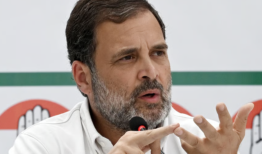 Rahul Gandhi’s Light Remark to Digvijaya Singh Draws Attention at Congress Event