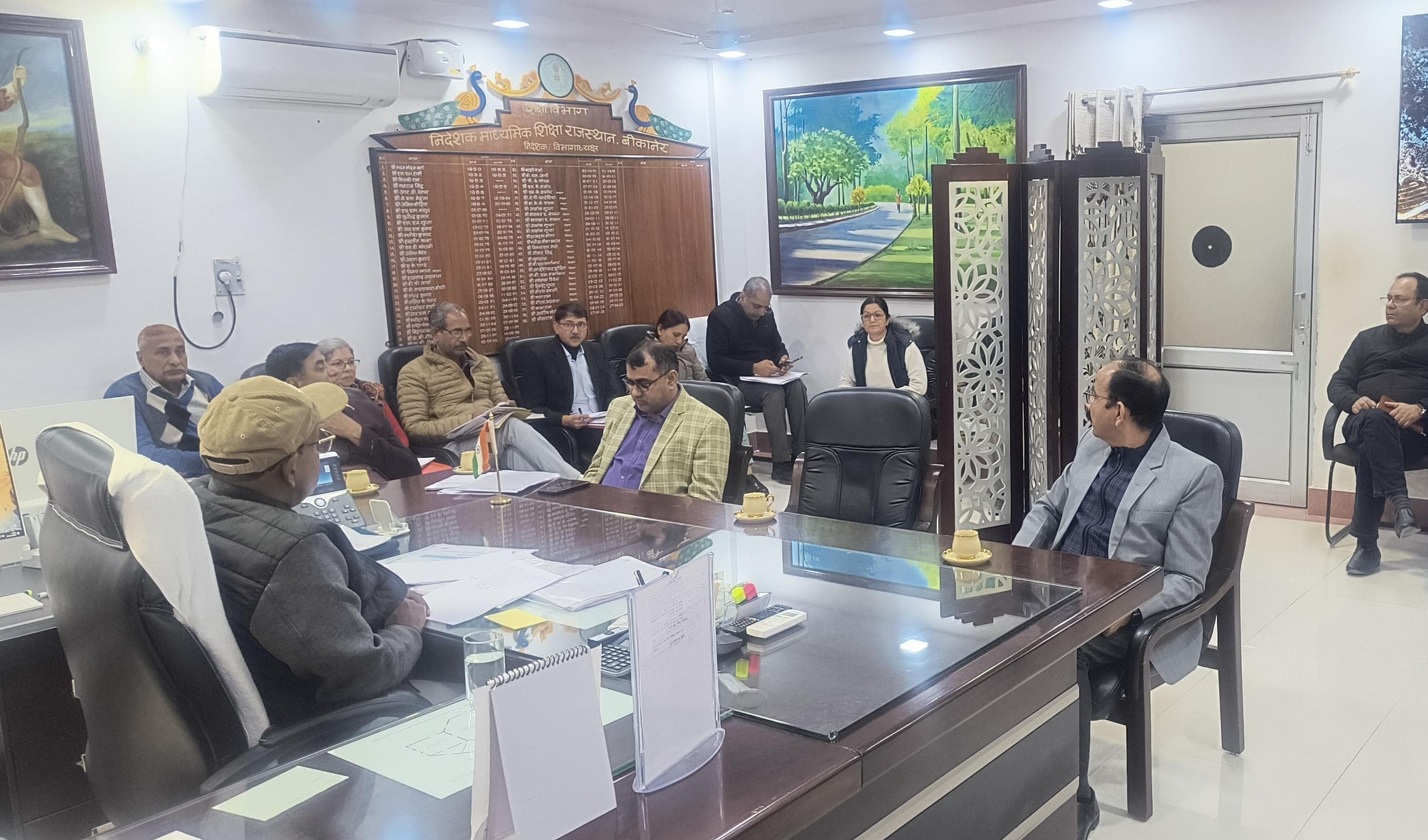 शिक्षा सचिव कृष्ण कुणाल ने माध्यमिक एवं प्रारंभिक शिक्षा निदेशालय के अधिकारियों की ली बैठक, दिए आवश्यक दिशा-निर्देश