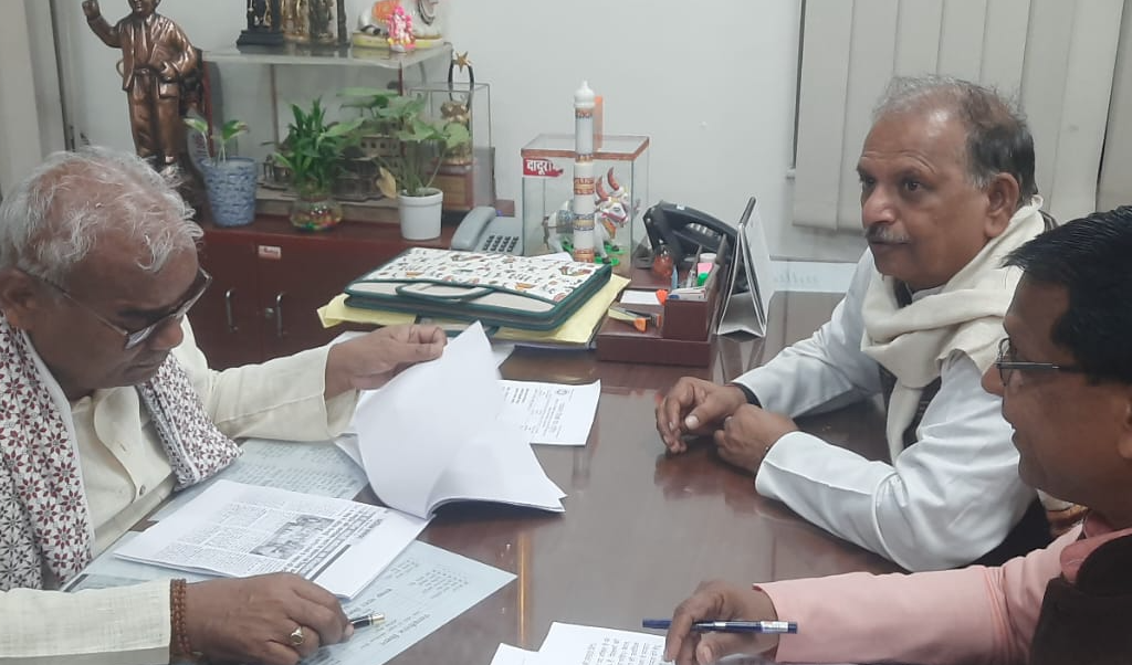 शिक्षक संघ राष्ट्रीय ने शिक्षा मंत्री से मिलकर शैक्षिक सुधार के लिए दिए महत्वपूर्ण सुझाव