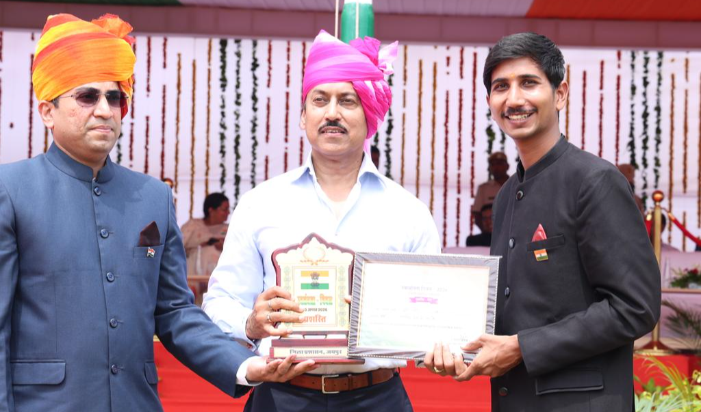 स्वंतत्रता दिवस सामाजिक क्षेत्र में उत्कृष्ट कार्य करने वाले युवा कुश शर्मा को सम्मानित किया गया