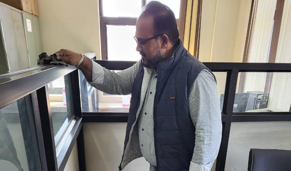 पर्यटन भवन में की गई एक घंटे गहन सफाई
