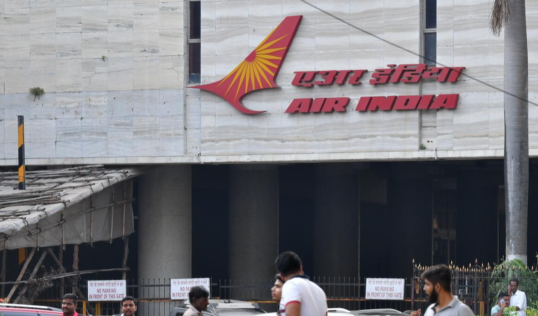 Air India Mumbai-Bound Boeing 777 Returns to Delhi After Right Engine Problem