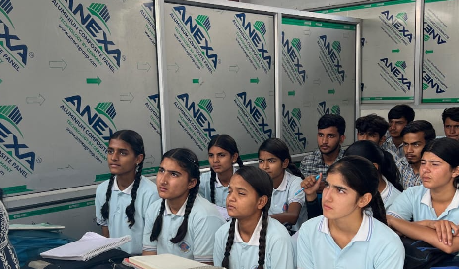 स्कूल ऑफ लॉ द्वारा करियर अवसर एवं POCSO अधिनियम पर विधिक जागरूकता कार्यक्रम आयोजित