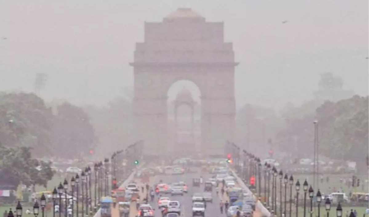 Delhi Air Quality Remains ‘Very Poor’ as AQI Stays High Across City