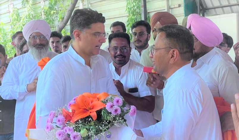 प्रदेश किसान कांग्रेस अध्यक्ष हरजिंद्र बराड़ ने सचिन पायलट से की भेंट
