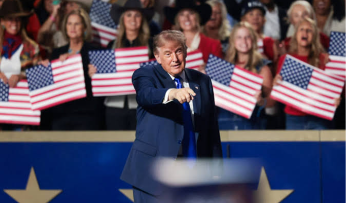 Trump Pledges $5,000 ‘Dividend’ for Every Adult U.S. Citizen if Republicans Win Midterm Elections