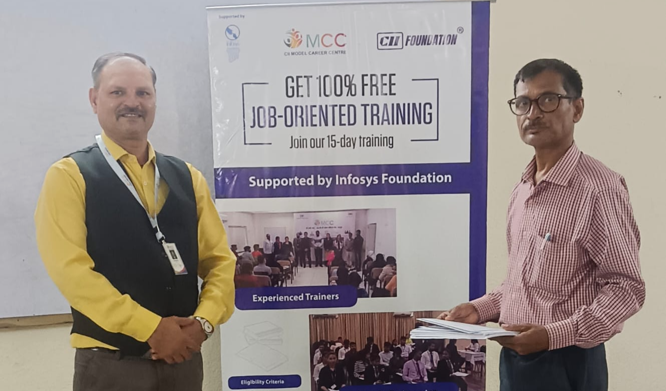 स्किल ट्रेनिंग से रोजगार की राह आसान” — यूनिवर्सिटी ऑफ टेक्नोलॉजी के बीसीए विद्यार्थियों को मिले जॉब ऑफर लेटर
