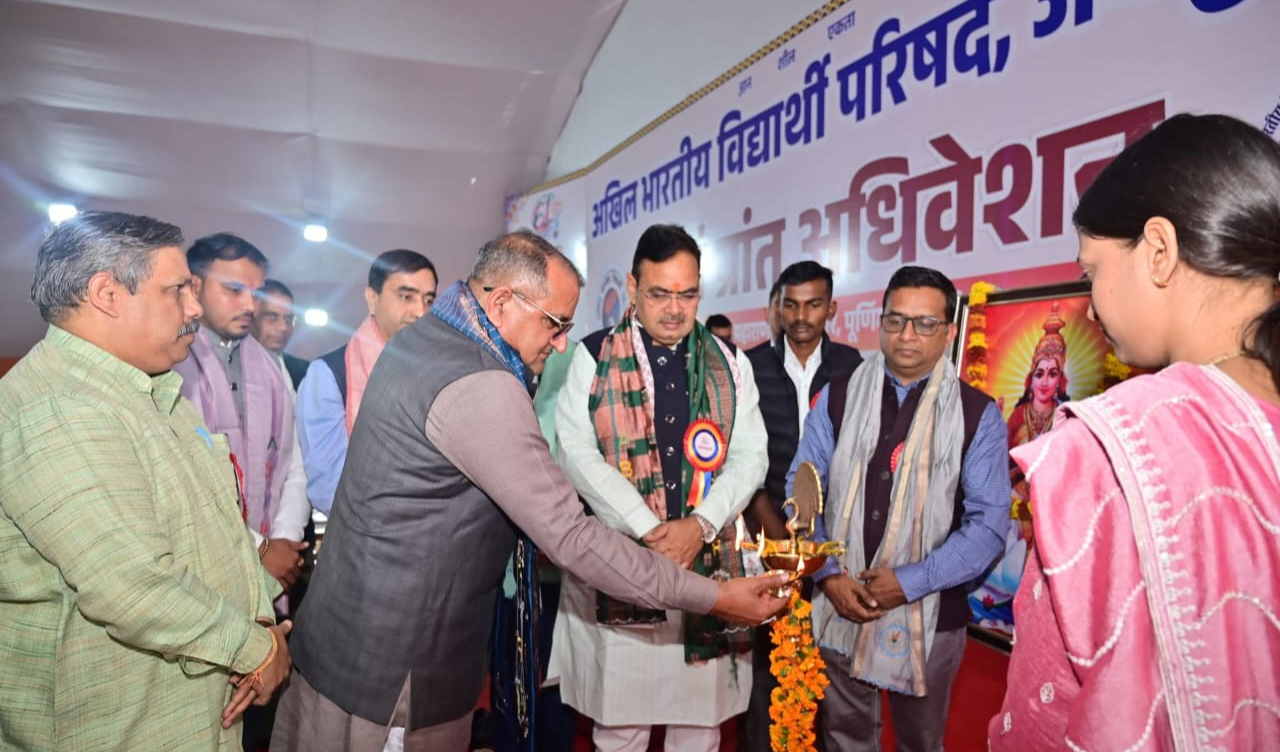 युवाशक्ति भारत को विश्वगुरु बनाने में निभाएगी निर्णायक भूमिका : मुख्यमंत्री