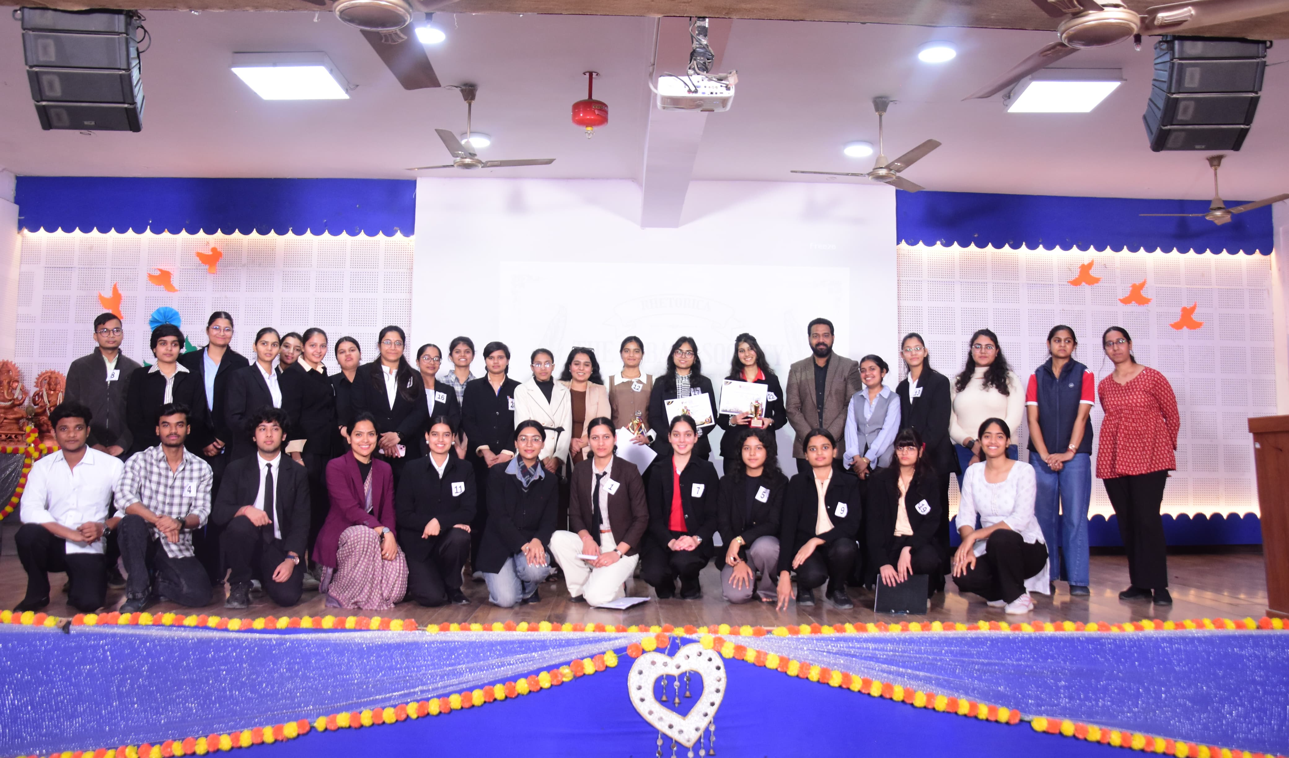 बियानी गर्ल्स कॉलेज में वाद-विवाद प्रतियोगिता का सफल आयोजन