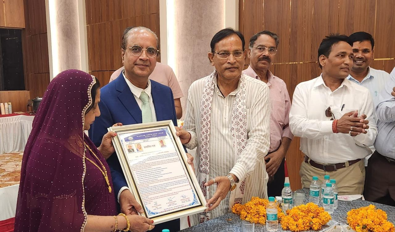 रैगर समाज के भामाशाह नरेन्द्र नवल ने बालिका छात्रावास के लिए    1. 25 करोड़ की घोषणा की